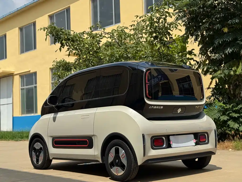 Baojun KiWi EV — миниатюра 8