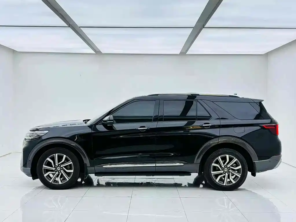 Ford Explorer — миниатюра 4