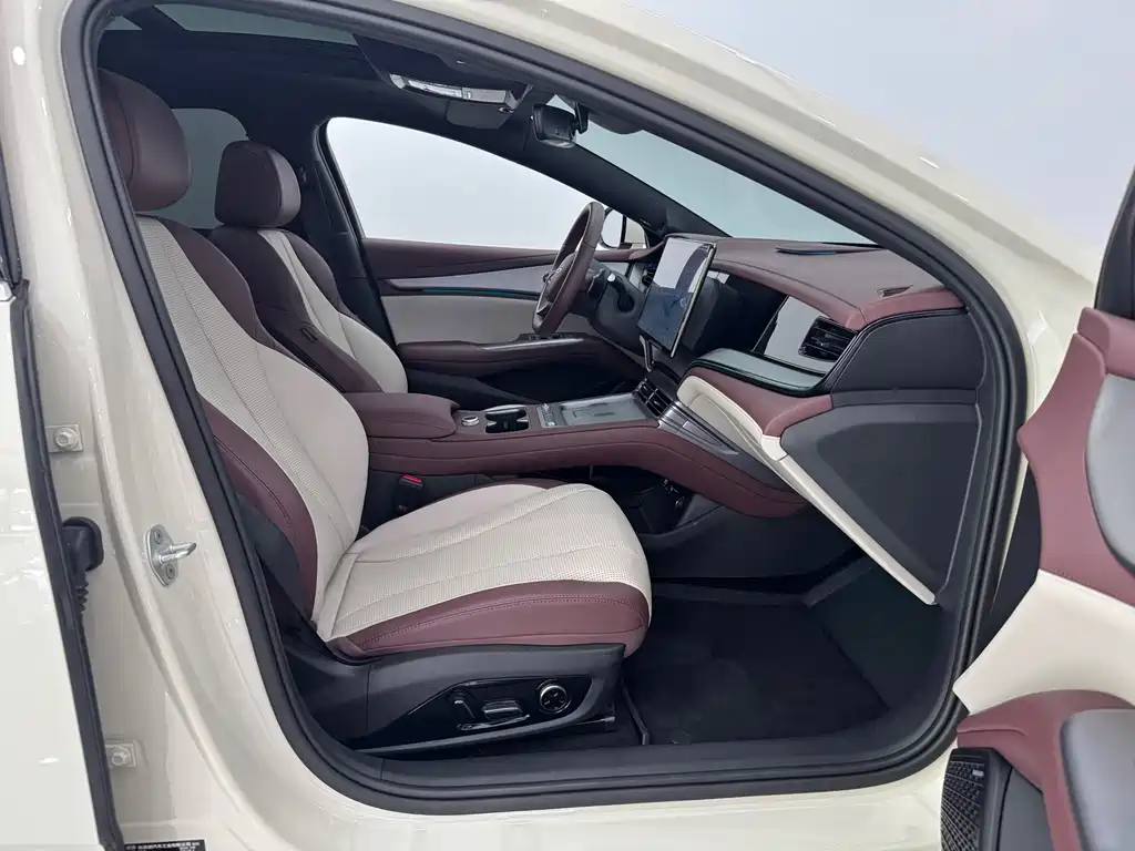 BYD Seal 07 DM-i — миниатюра 11