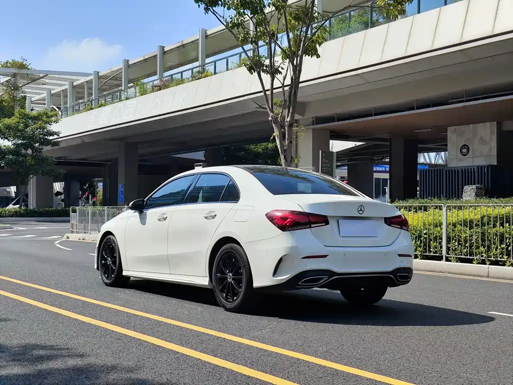 Mercedes-Benz A-Class — миниатюра 7