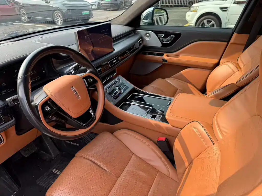 Lincoln Aviator — миниатюра 4