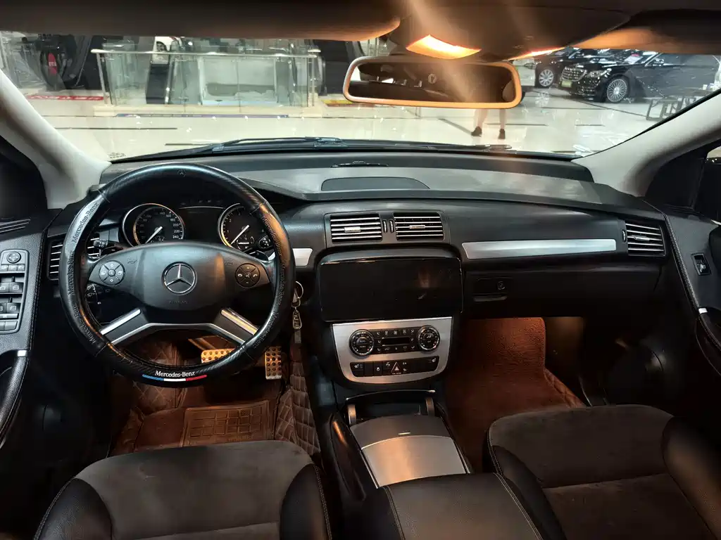 Mercedes-Benz R 2014 R 320 4MATIC