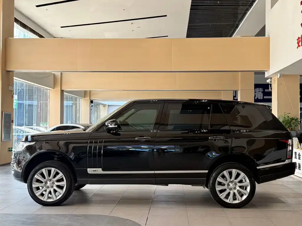 Land Rover Range Rover — миниатюра 9