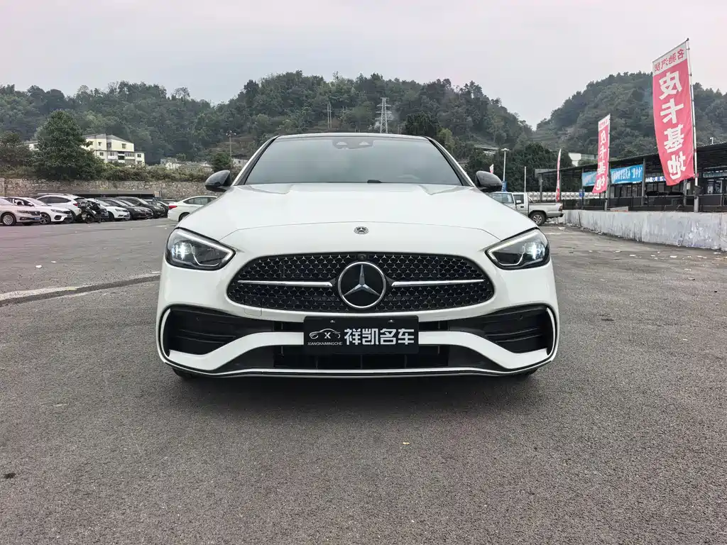 Mercedes-Benz C-Class — миниатюра 2