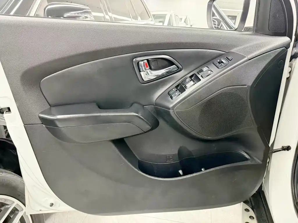 Hyundai ix35 — миниатюра 12
