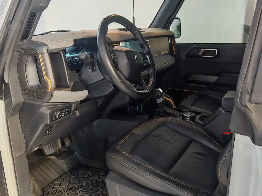 Ford Bronco — миниатюра 4