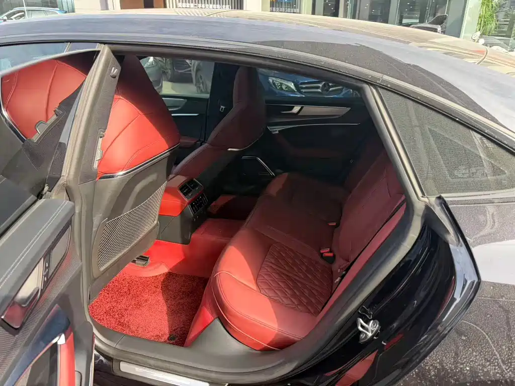 Audi A7L — миниатюра 6