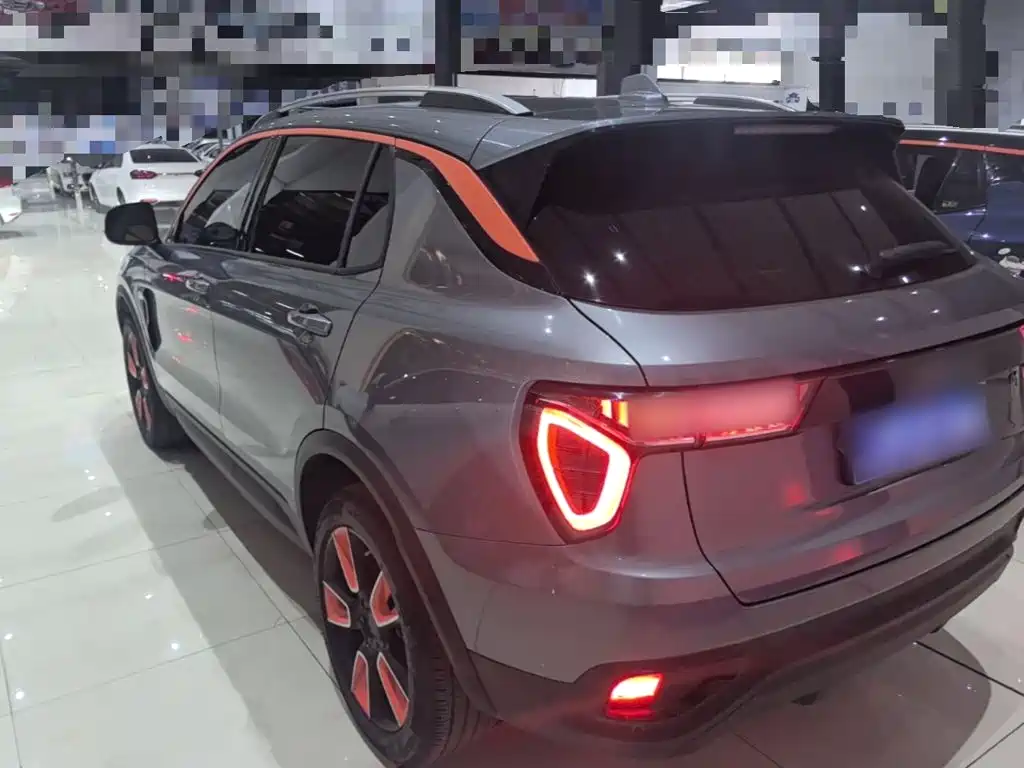 Lynk & Co 01 — миниатюра 5