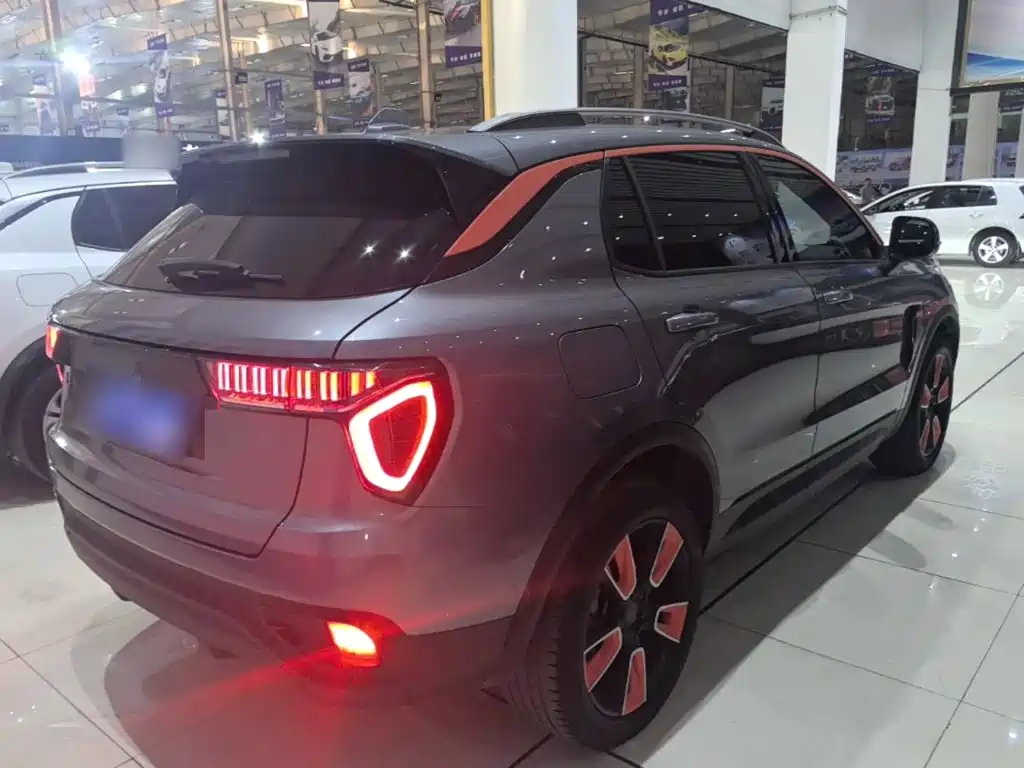 Lynk & Co 01 — миниатюра 7