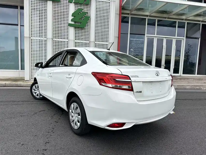 Toyota Vios — миниатюра 3