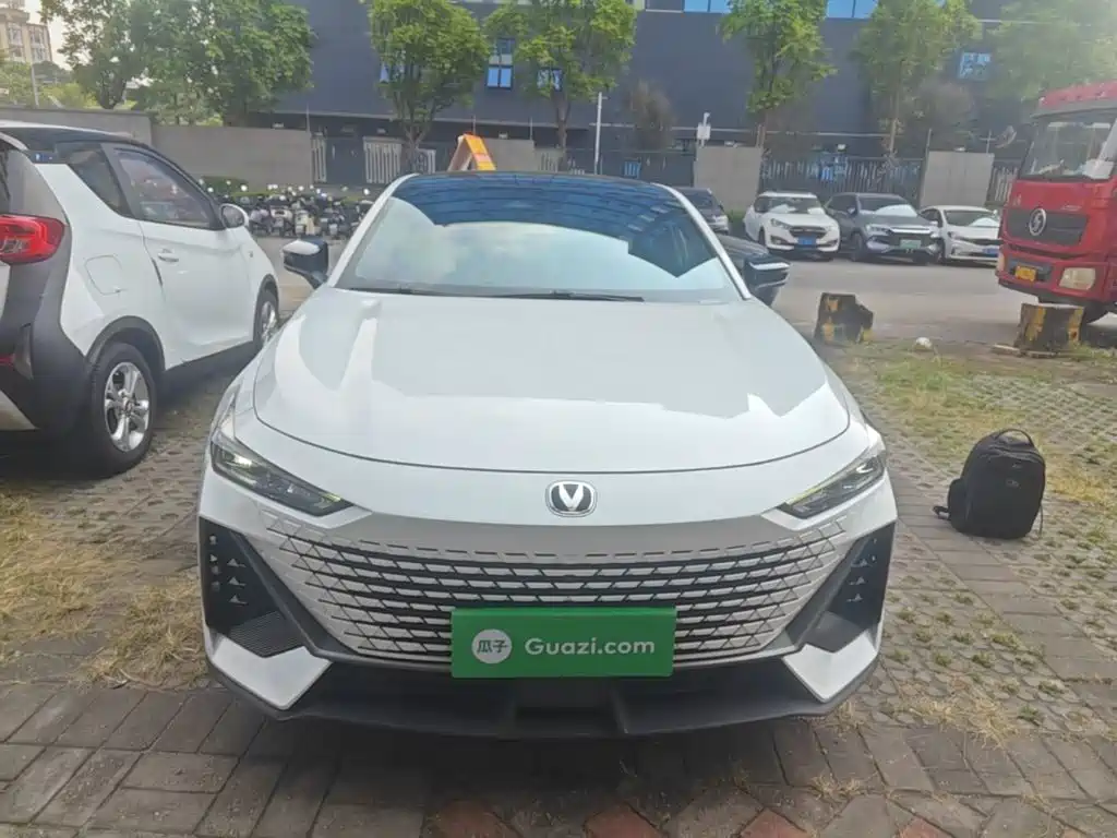 Changan UNI-V — миниатюра 3