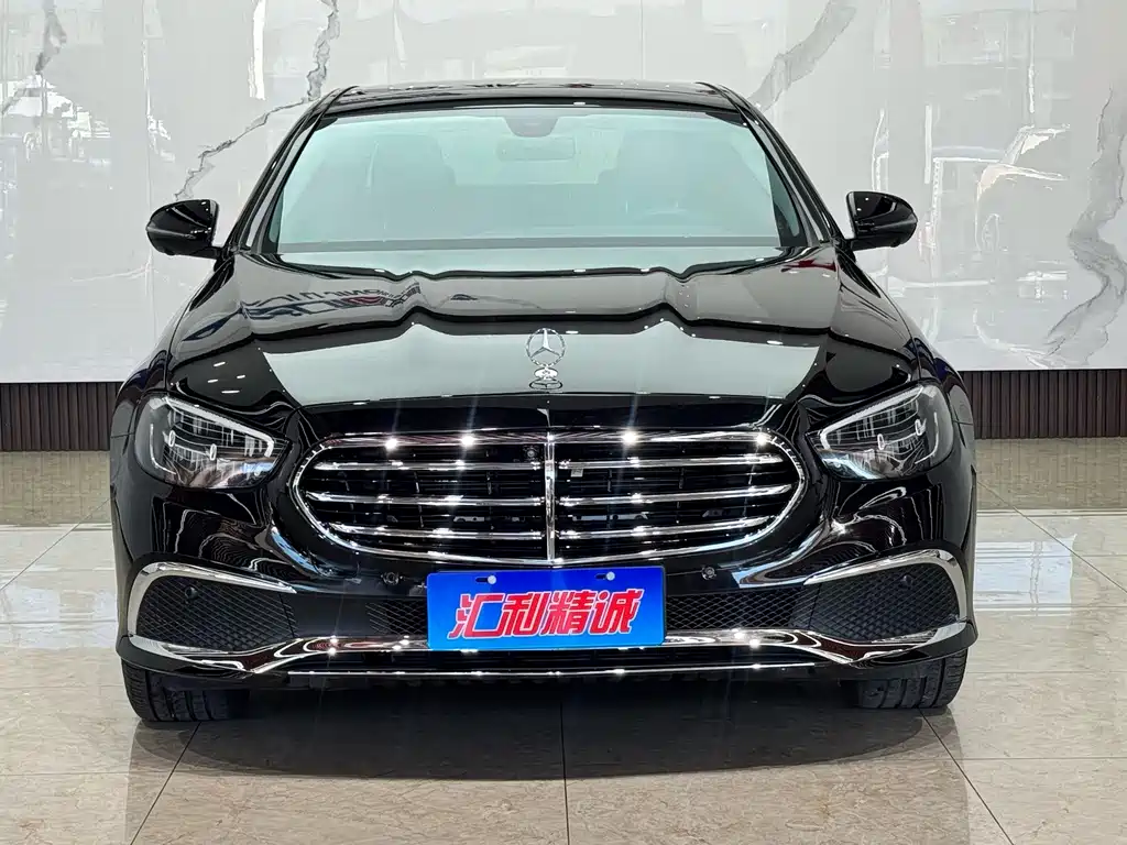 Mercedes-Benz E-Class — миниатюра 2