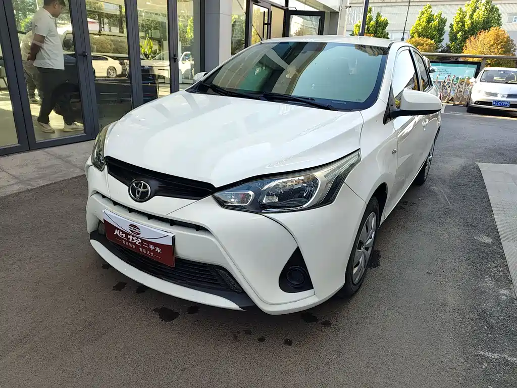 Toyota Yaris L 2019