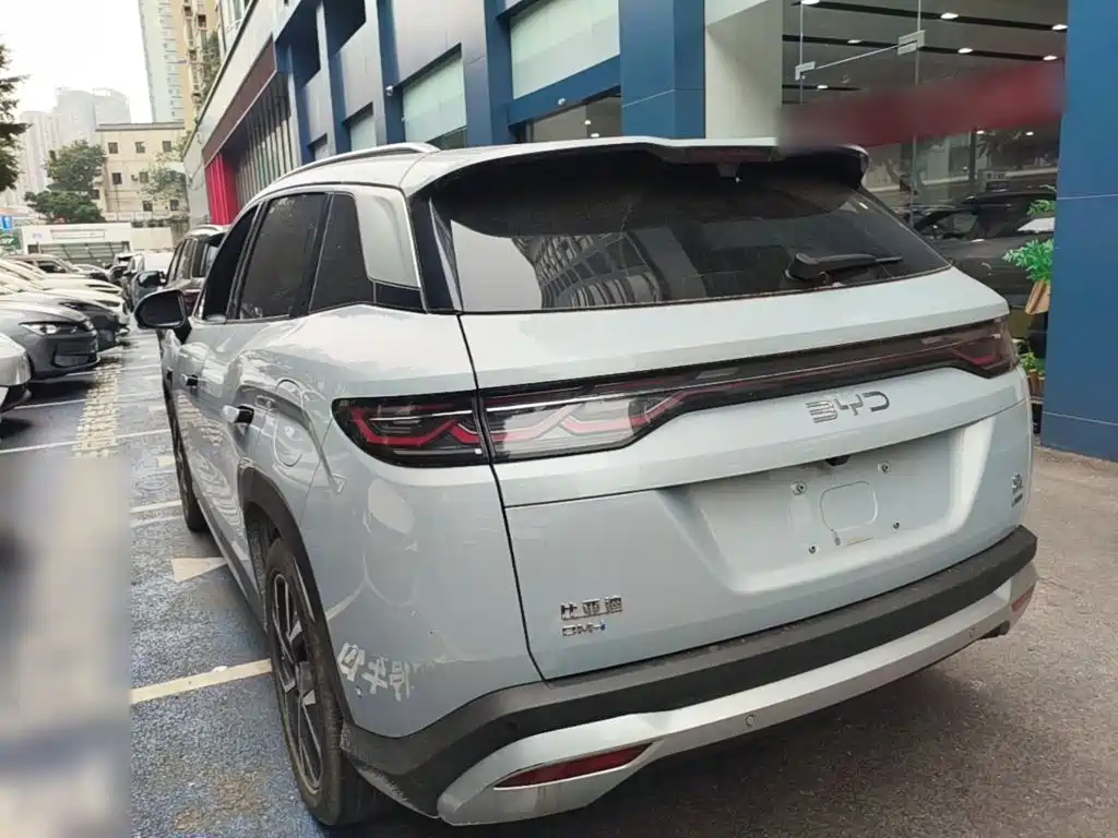 BYD L DM-i — миниатюра 5