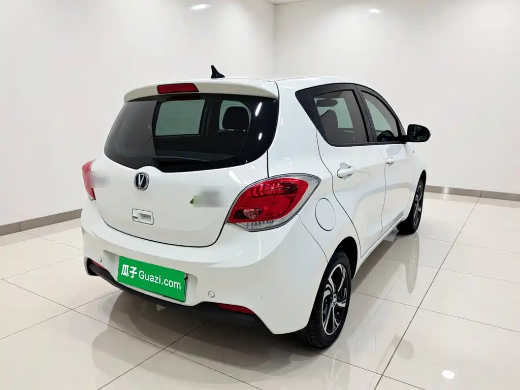 Changan Benben E-Star — миниатюра 6