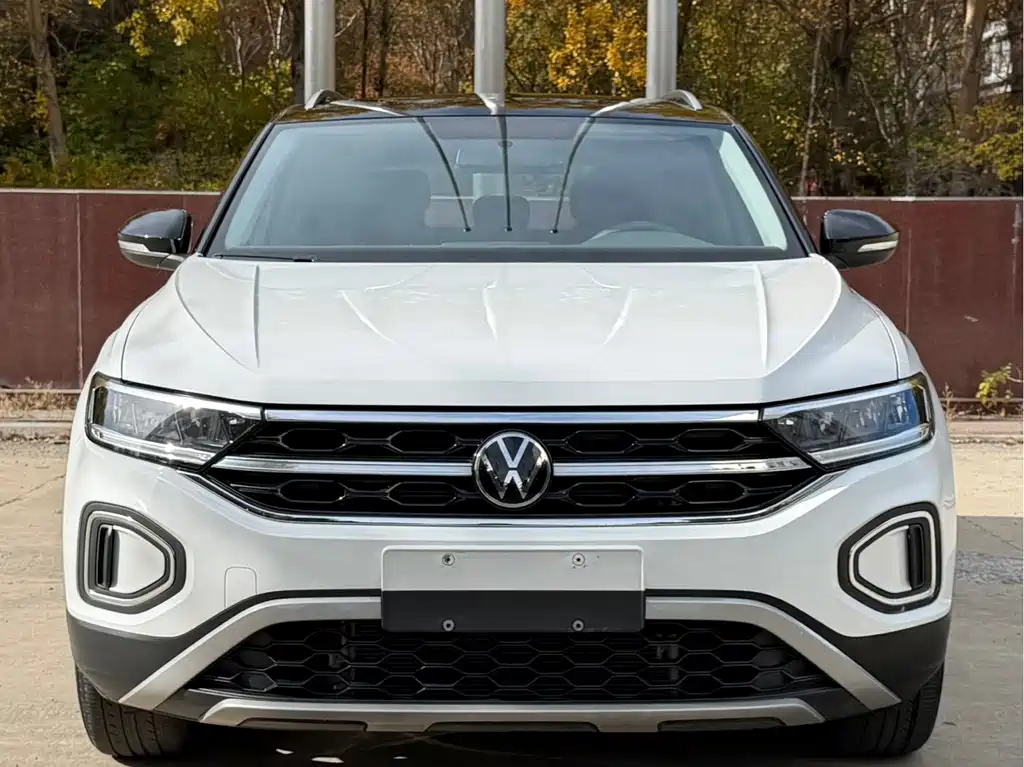 Volkswagen T-Roc — миниатюра 2