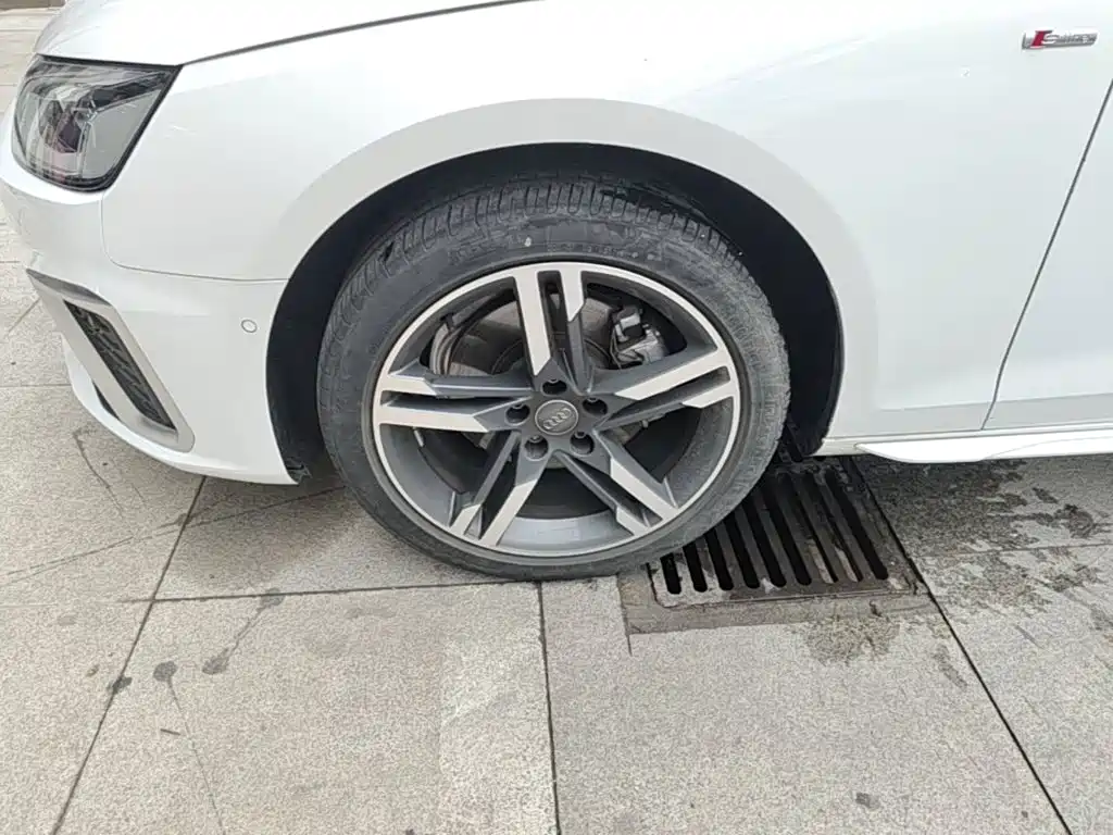 Audi A4L — миниатюра 23