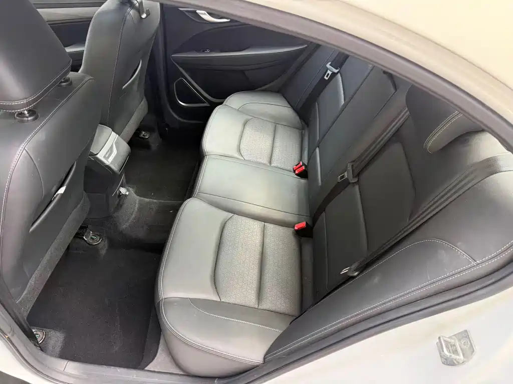 Geely Emgrand — миниатюра 4