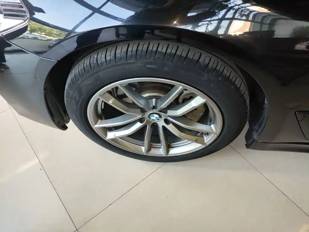 BMW 5 Series (Import) — миниатюра 23