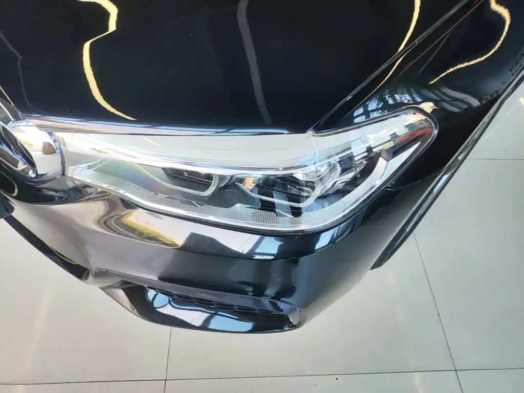 BMW 5 Series (Import) — миниатюра 24