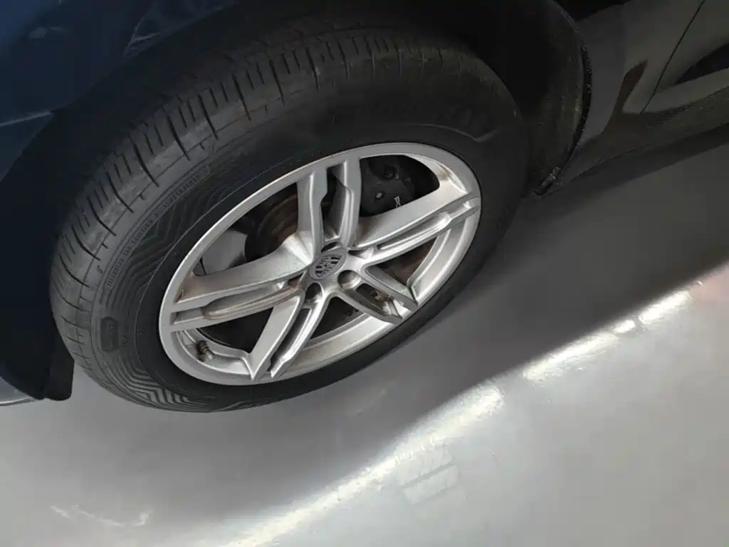 Porsche Macan — миниатюра 23