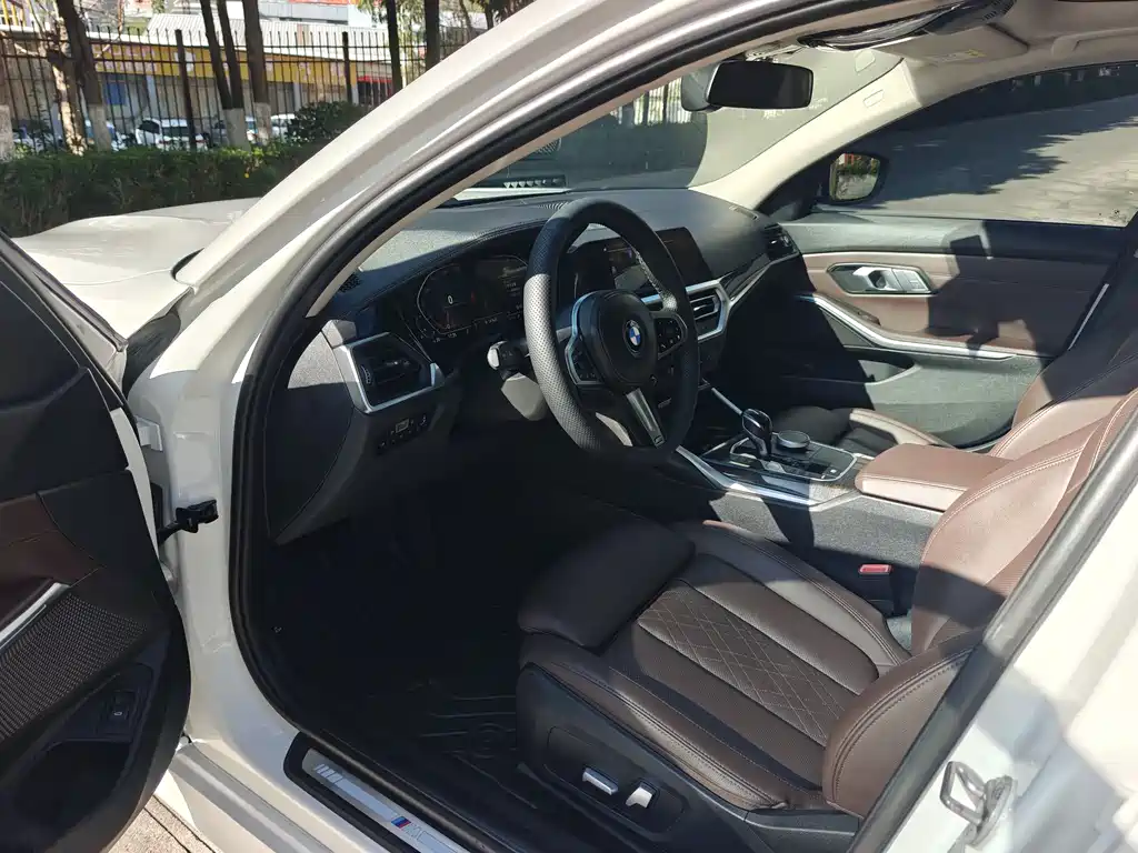 BMW 3 Series 3 2022 325Li M Sport