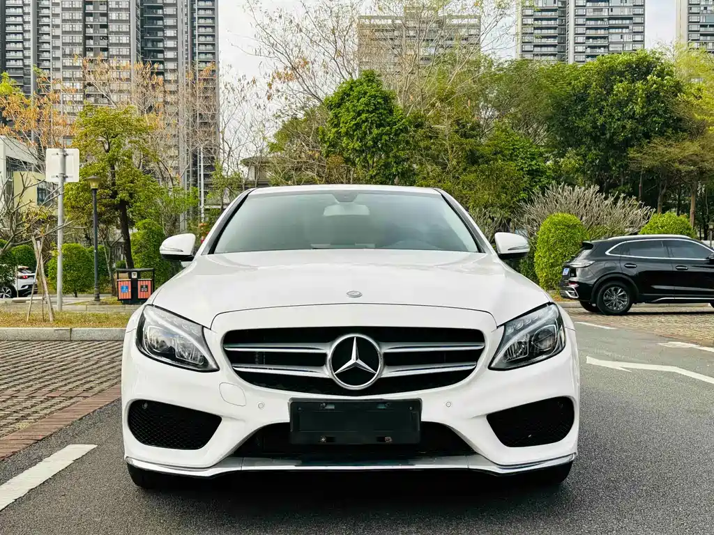 Mercedes-Benz C-Class — миниатюра 2