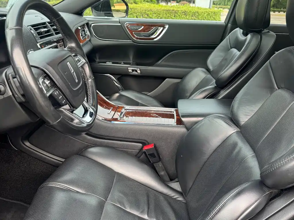 Lincoln Continental — миниатюра 4