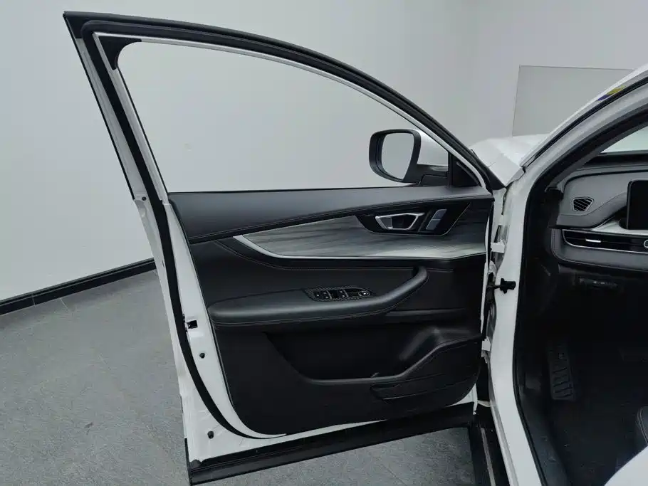 Chery Tiggo 8 PLUS — миниатюра 7