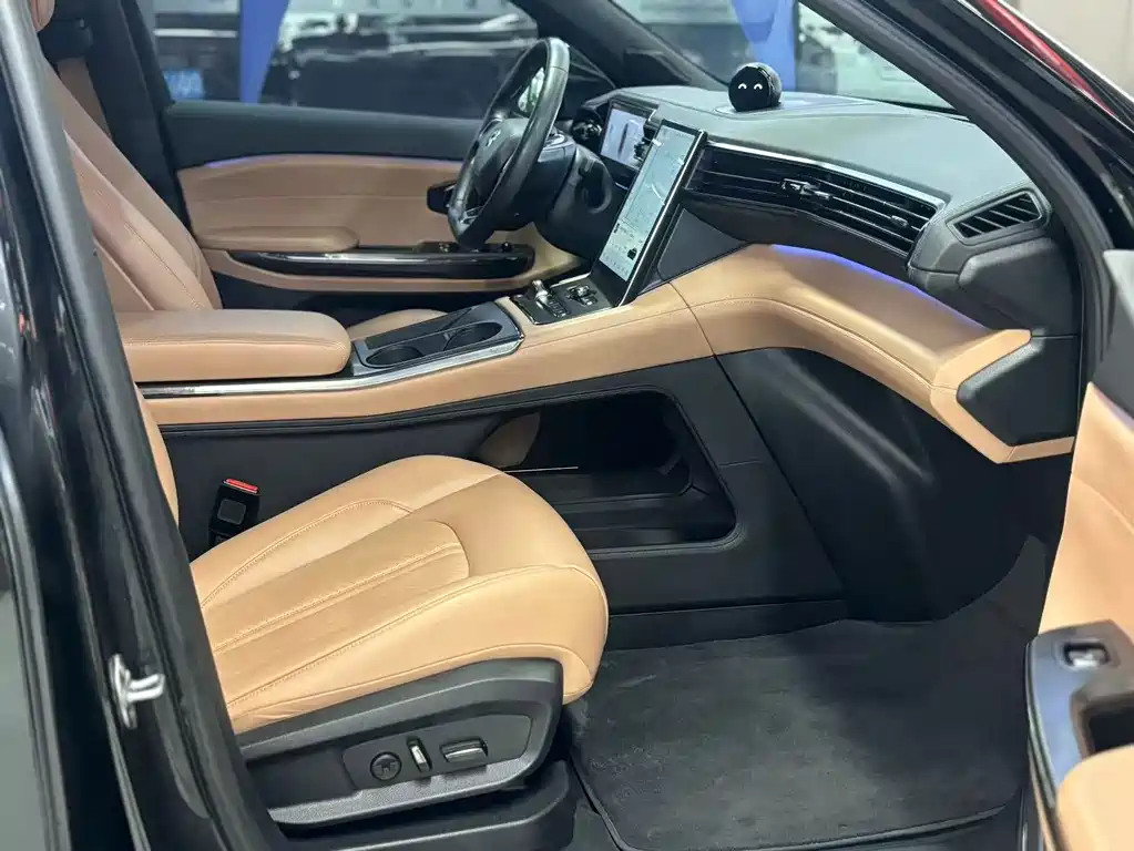 NIO ES6 — миниатюра 11