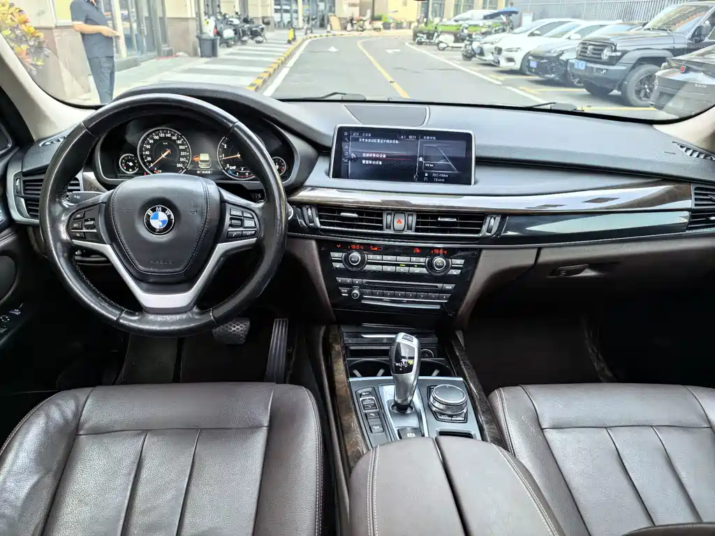 BMW X5 (Import) — миниатюра 8