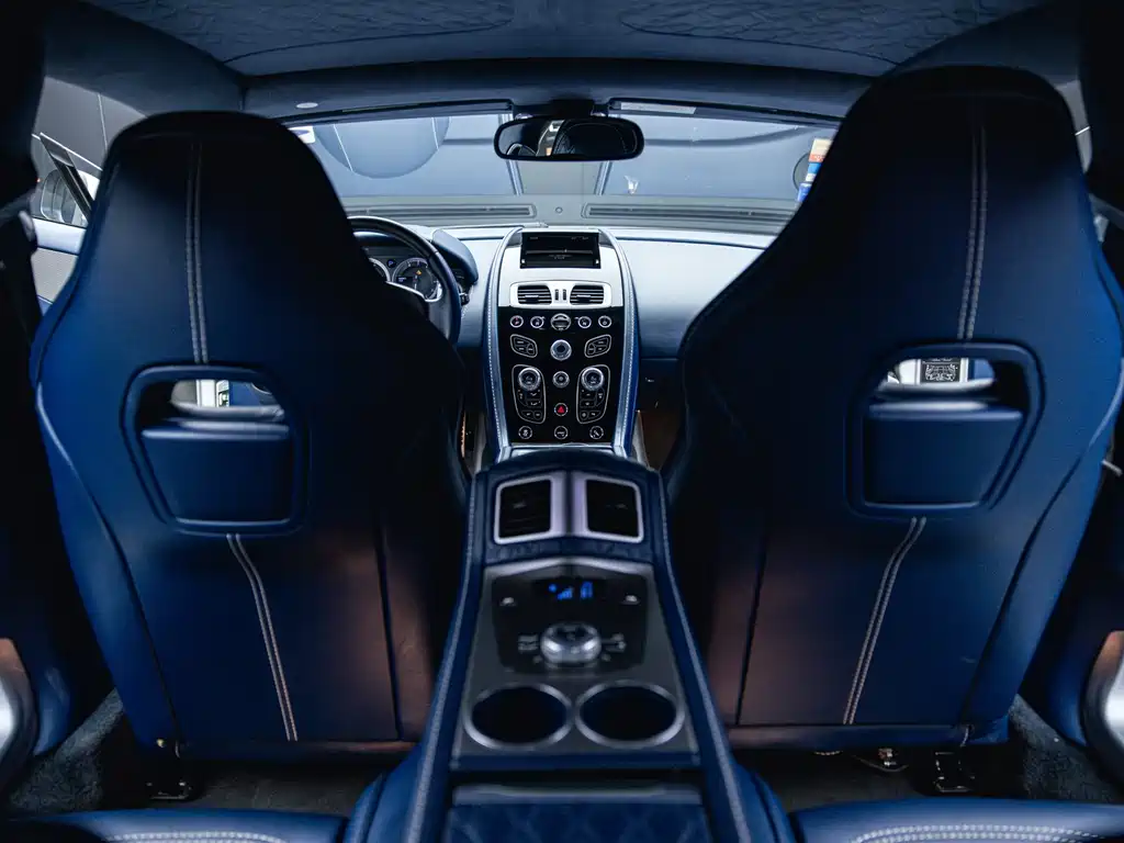 Aston Martin Rapide — миниатюра 29