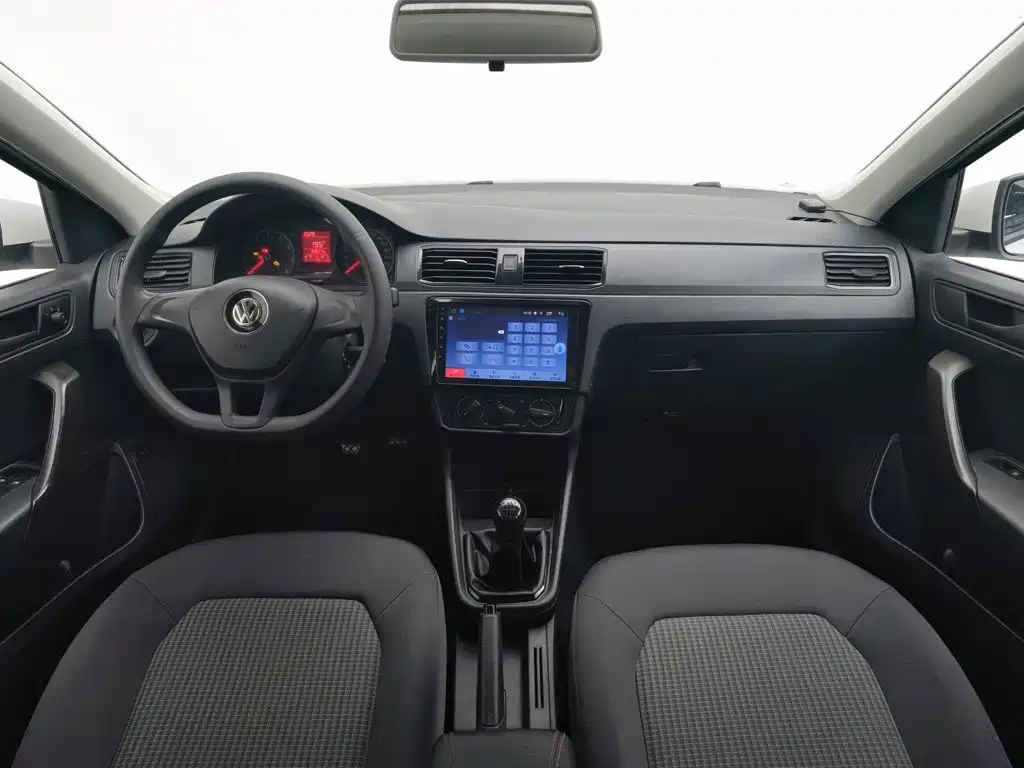 Volkswagen Santana — миниатюра 5