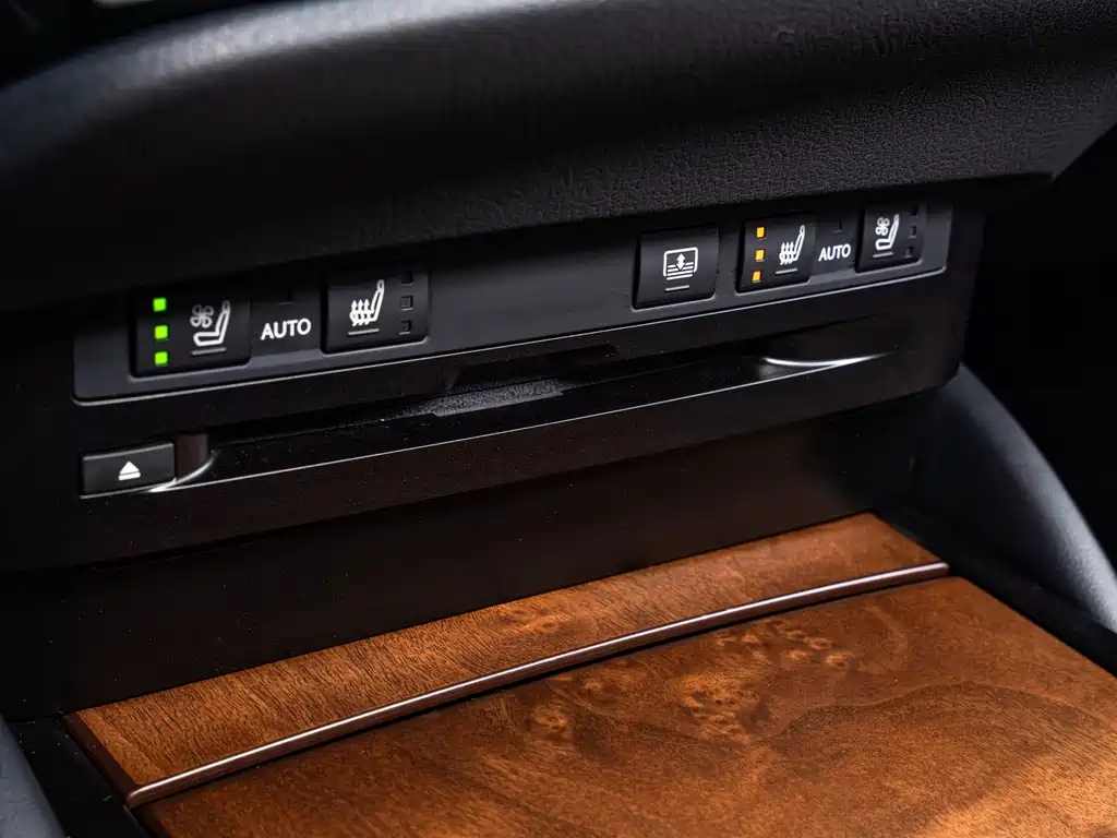 Lexus ES — миниатюра 18