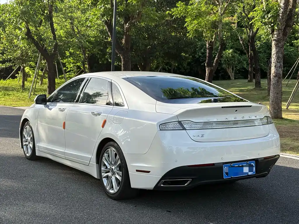 Lincoln MKZ — миниатюра 7