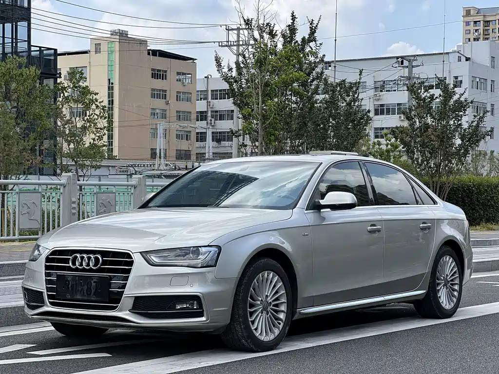 Audi A4L 2016