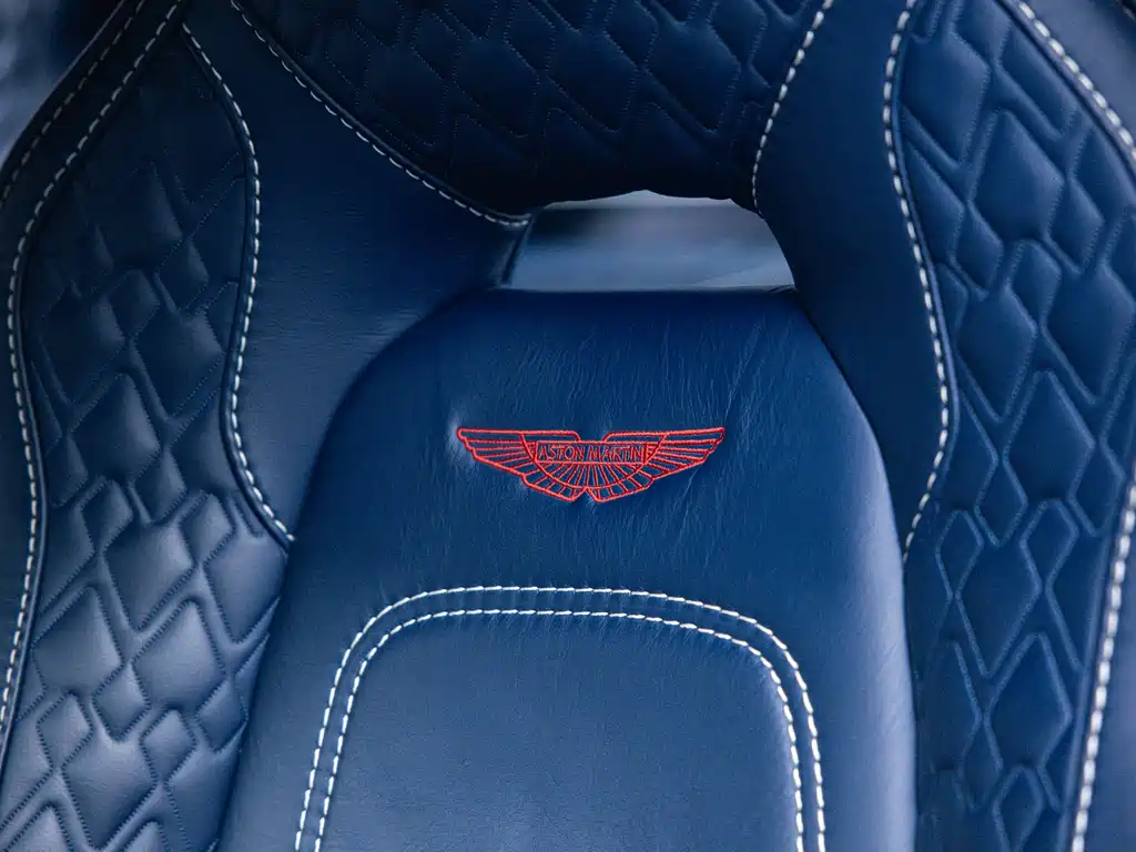 Aston Martin Rapide — миниатюра 15
