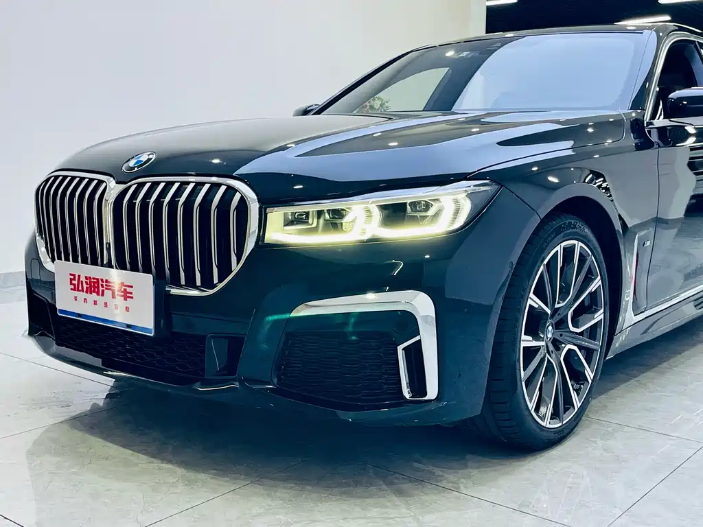 BMW 7 Series — миниатюра 23