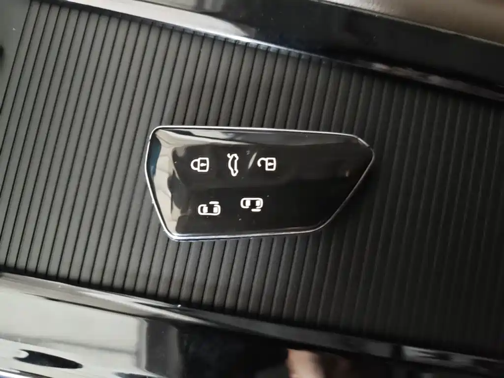 Volkswagen Viloran — миниатюра 9