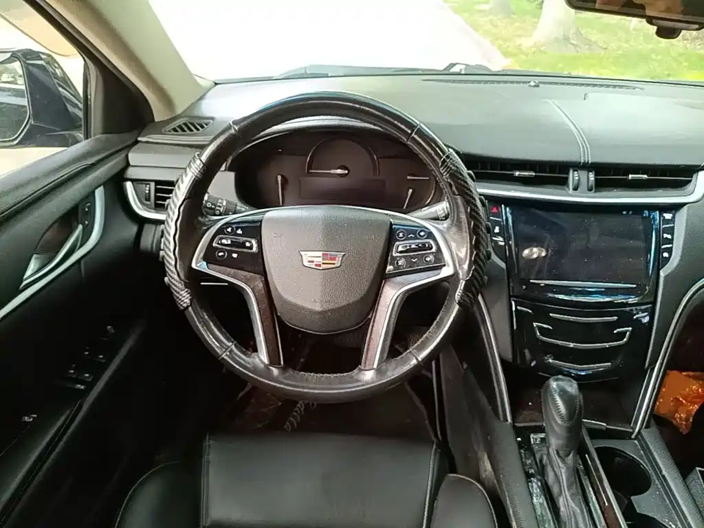 Cadillac XTS — миниатюра 11