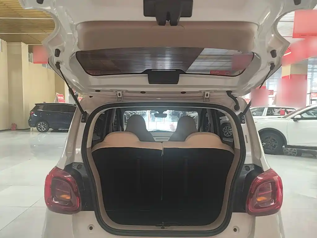 Wuling MINIEV — миниатюра 19