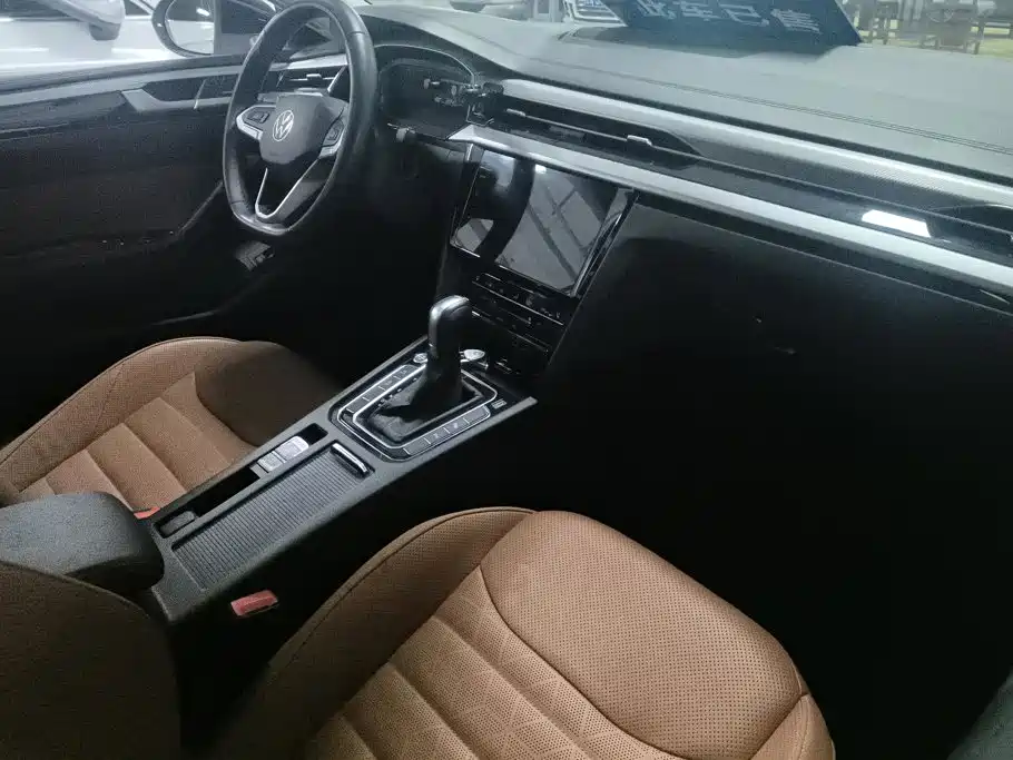 Volkswagen CC — миниатюра 8