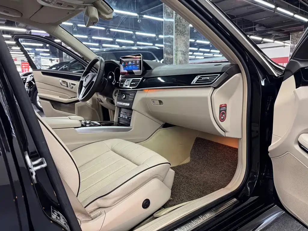 Mercedes-Benz E-Class — миниатюра 9