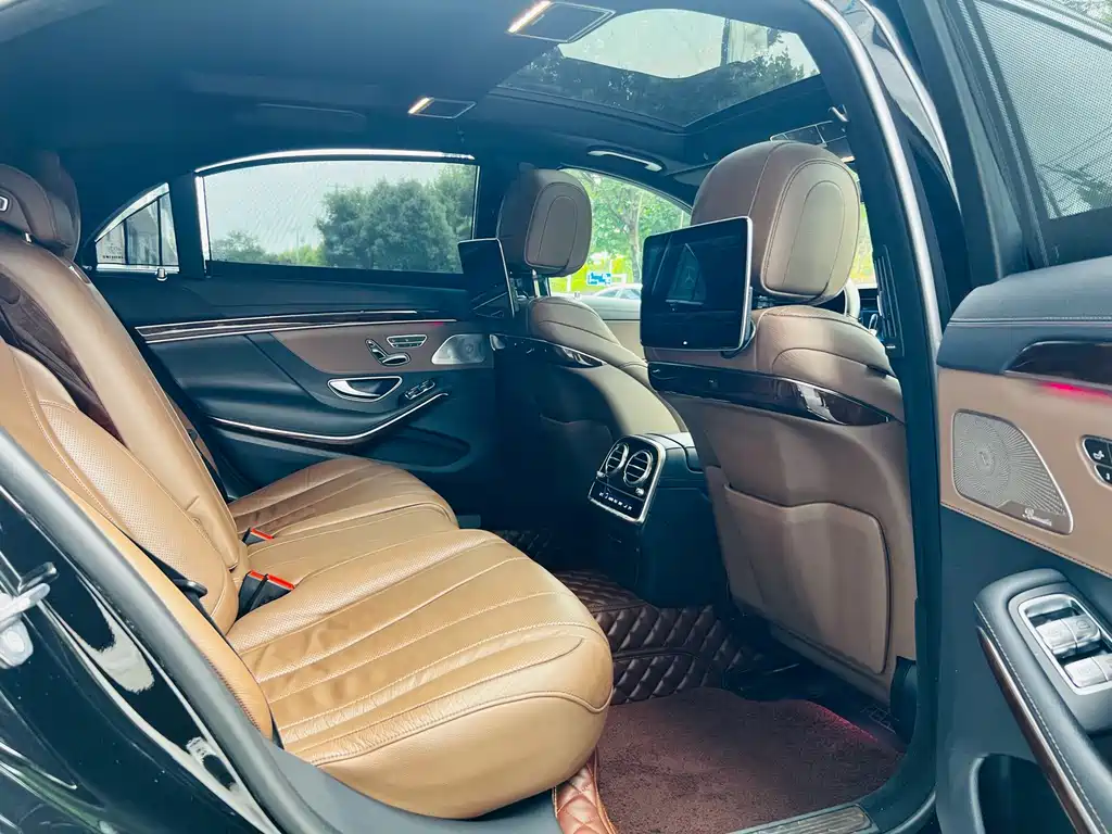 Mercedes-Benz S-Class — миниатюра 11