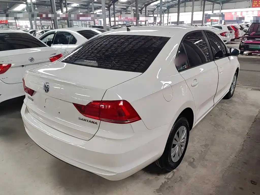 Volkswagen Santana — миниатюра 7