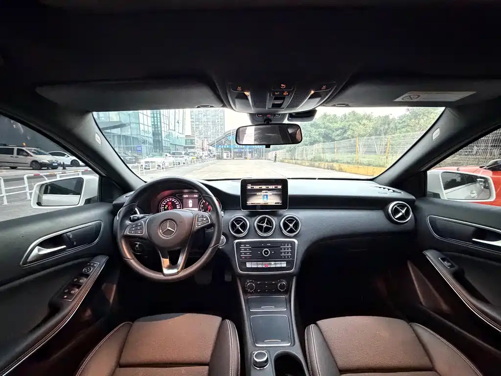Mercedes-Benz A-Class (Import) — миниатюра 7