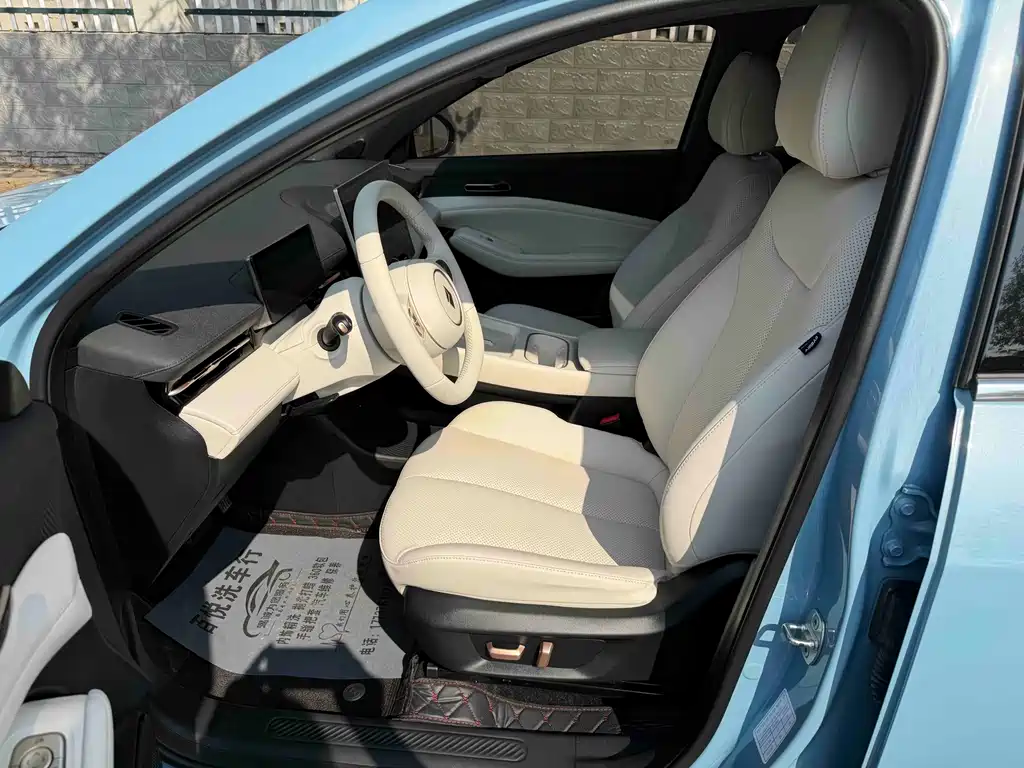 Baojun Yunhai — миниатюра 6