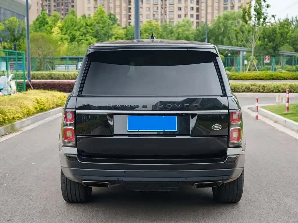 Land Rover Range Rover — миниатюра 5