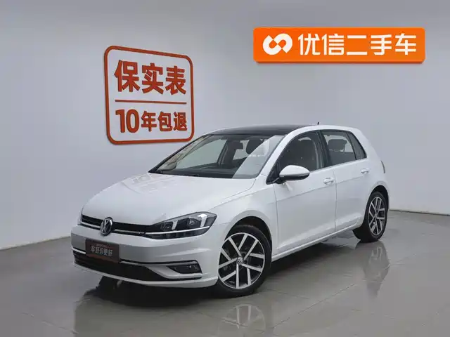VOLKSWAGEN GOLF 2020