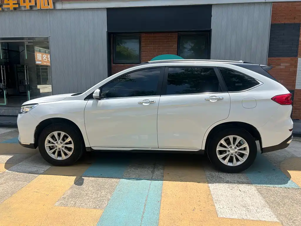 Haval M6 PLUS 1.5T DCT花生好车定制版, фото 7